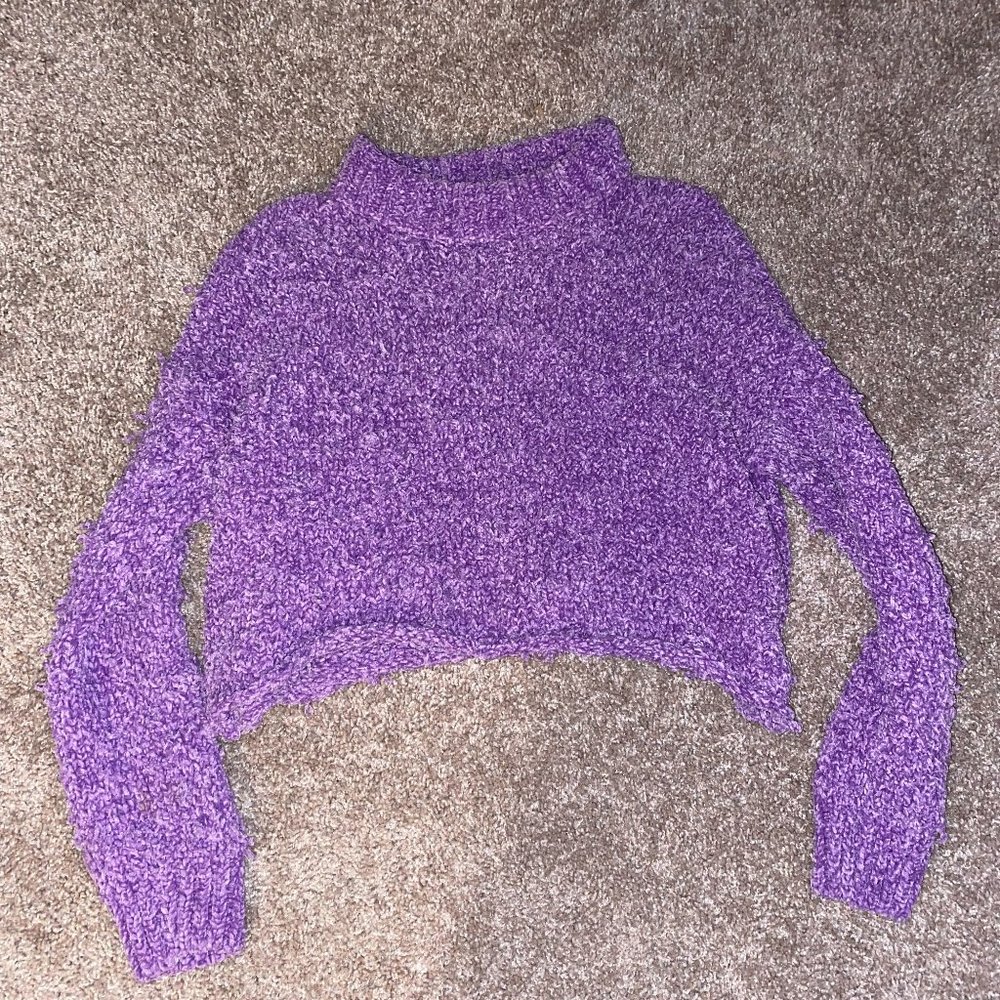 Cropped sweater